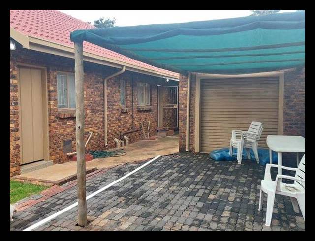 3 BEDROOM HOUSE FOR SALE IN BOKSBURG NORTH